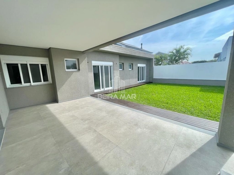 Belíssima casa térrea em  Xangri-lá!: 5ª foto da galeria de imagens do imóvel