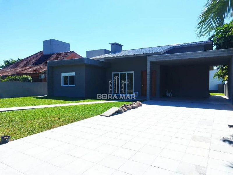 Belíssima casa térrea em  Xangri-lá!