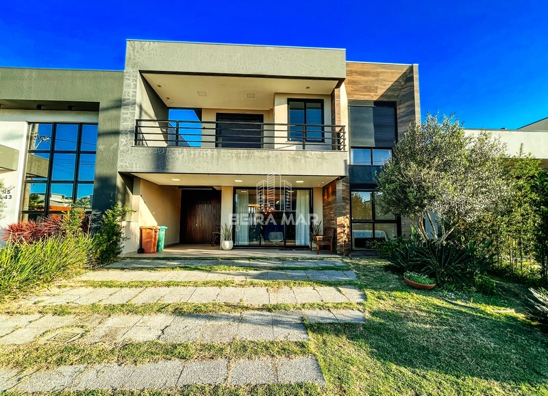 Sobrado no Condomínio Fechado Blue!