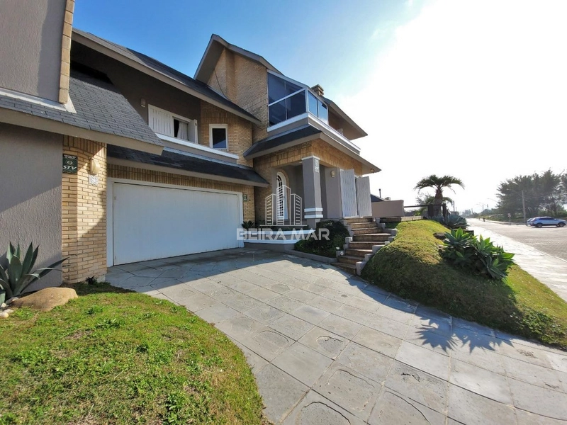 Excelente imóvel localizado a Beira Mar de Atlântida !: 1ª foto da galeria de imagens do imóvel