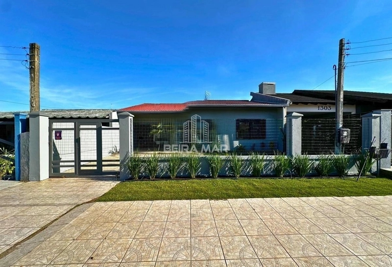 Casa em Capão da Canoa no bairro Zona Nova!