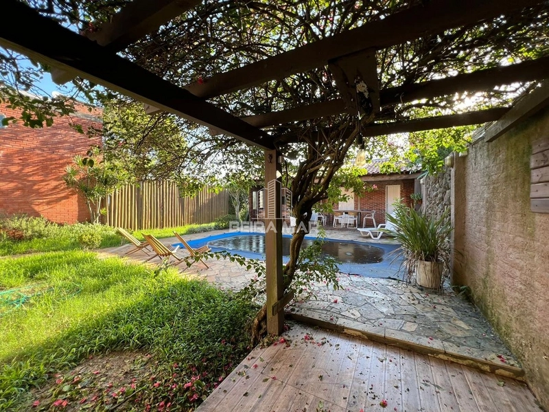 Casa em Xangri-lá  fundos da  Avenida Paraguassu!: 3ª foto da galeria de imagens do imóvel