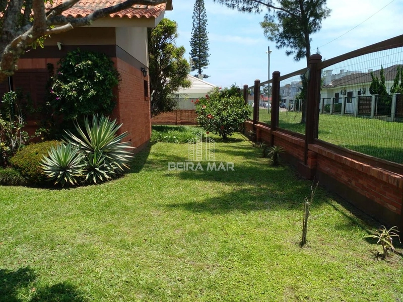 Casa no centro de Xangri-lá!: 2ª foto da galeria de imagens do imóvel