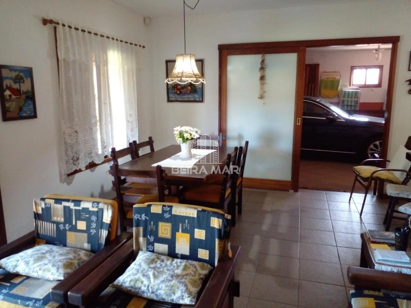 Casa no centro de Xangri-lá!: 3ª foto da galeria de imagens do imóvel