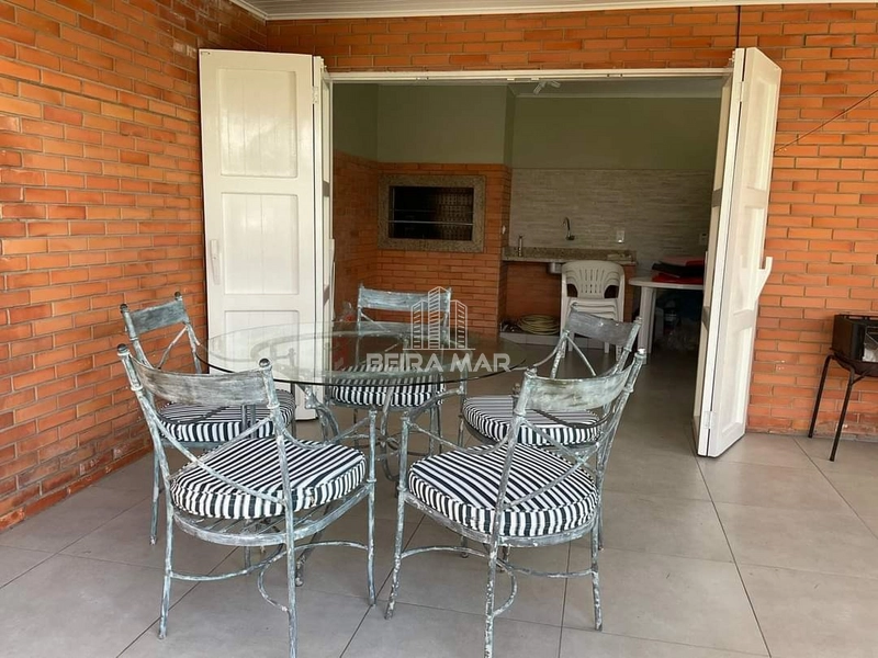 Bela casa ampla e mobiliada em Atlântida!: 4ª foto da galeria de imagens do imóvel