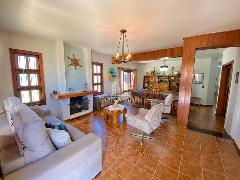 Casa em Ótima Localização: 4ª foto da galeria de imagens do imóvel