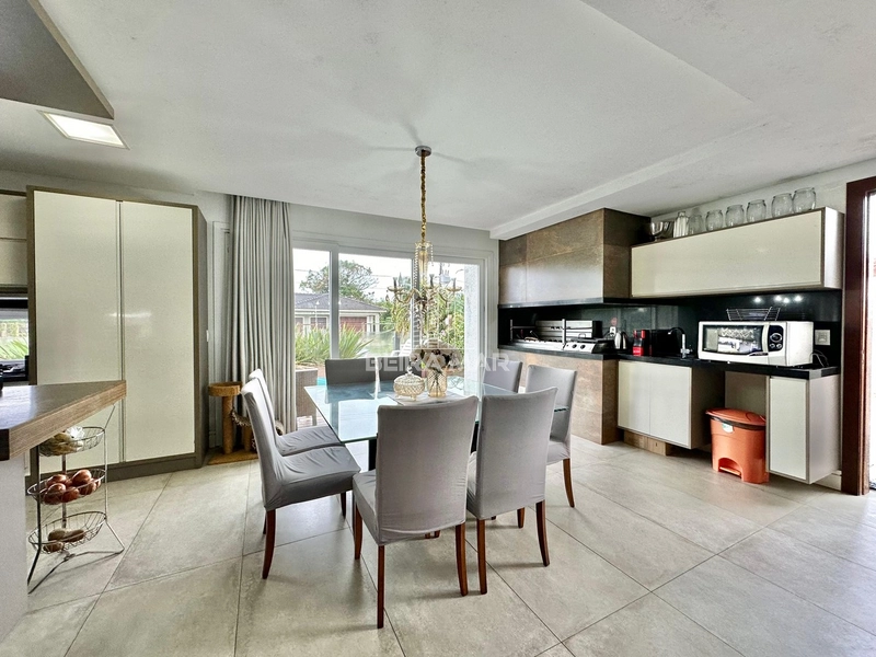 Casa de Esquina em Atlântida: 13ª foto da galeria de imagens do imóvel