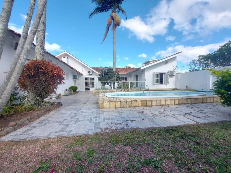 Casa de laje em 02 terrenos no coração de Atlântida.: 10ª foto da galeria de imagens do imóvel