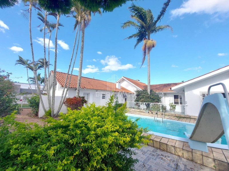 Casa de laje em 02 terrenos no coração de Atlântida.: 11ª foto da galeria de imagens do imóvel