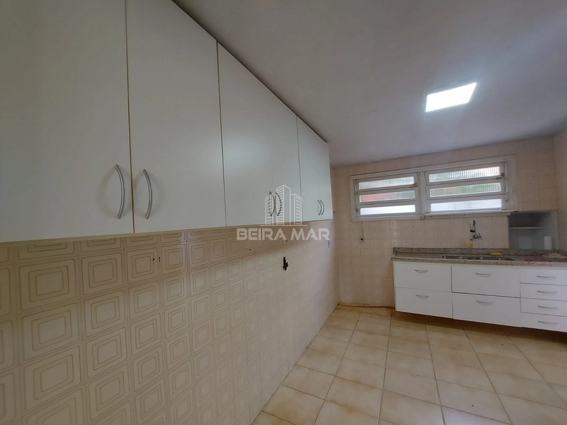 Casa de laje em 02 terrenos no coração de Atlântida.: 15ª foto da galeria de imagens do imóvel