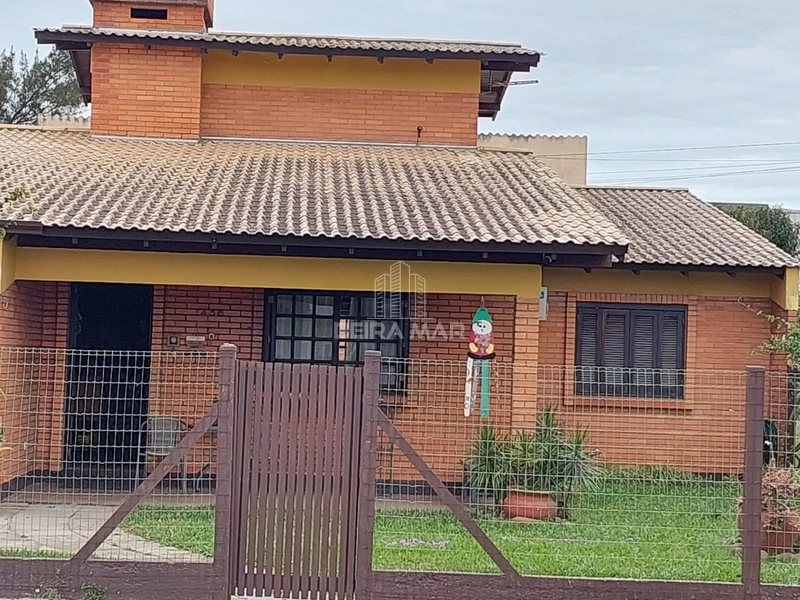 Casa moderna a apenas 400 metros do mar!: 8ª foto da galeria de imagens do imóvel