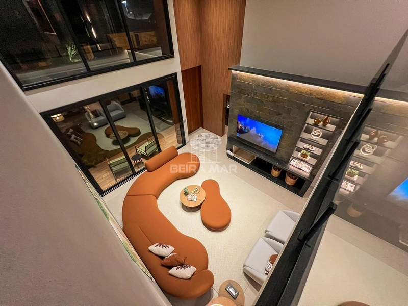 Sobrado em Atlântida: 6ª foto da galeria de imagens do imóvel