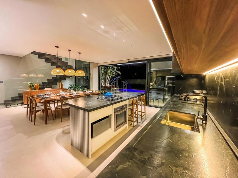 Sobrado em Atlântida: 10ª foto da galeria de imagens do imóvel