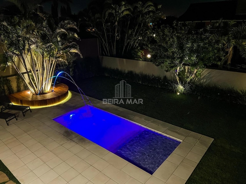 Sobrado em Atlântida: 8ª foto da galeria de imagens do imóvel