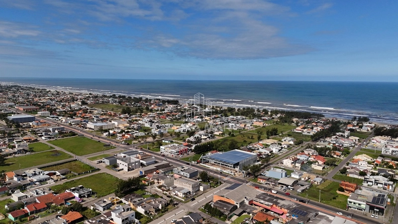 Casa a 2 quadras do mar: 9ª foto da galeria de imagens do imóvel