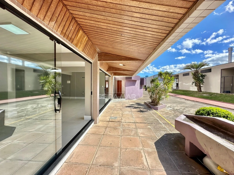 Loja Comercial: 8ª foto da galeria de imagens do imóvel