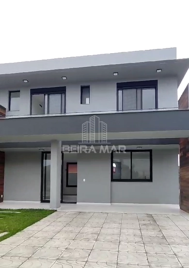 Sobrado em Xangri-lá