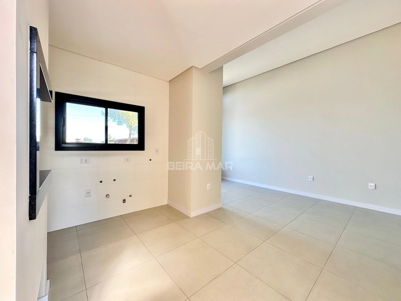 CASA À VENDA NO JARDIM BEIRA MAR, PRÓXIMO AO MAR: 7ª foto da galeria de imagens do imóvel