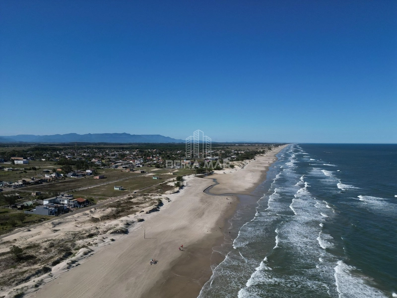CASA À VENDA NO JARDIM BEIRA MAR, PRÓXIMO AO MAR: 18ª foto da galeria de imagens do imóvel