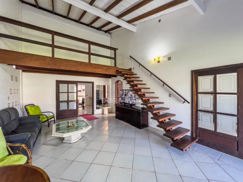 Linda Casa à Venda em Xangri-lá - Bairro Remanso: 2ª foto da galeria de imagens do imóvel