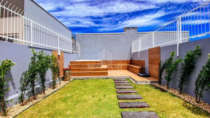 Duplex frente leste totalmente mobiliado e somente 2 quadras do mar!: 8ª foto da galeria de imagens do imóvel