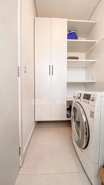 Duplex frente leste totalmente mobiliado e somente 2 quadras do mar!: 6ª foto da galeria de imagens do imóvel