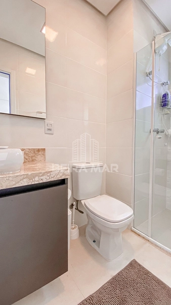 Duplex frente leste totalmente mobiliado e somente 2 quadras do mar!: 29ª foto da galeria de imagens do imóvel