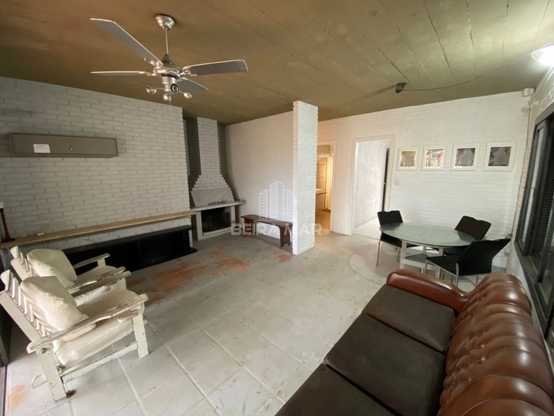 Casa no CENTRO: 15ª foto da galeria de imagens do imóvel