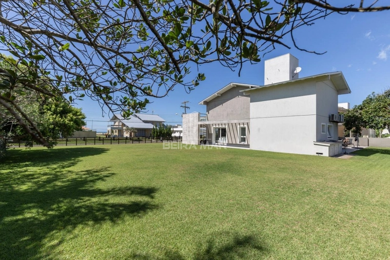 Casa em Atlântida: 12ª foto da galeria de imagens do imóvel