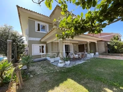 Casa em Rainha do Mar: 1ª foto da galeria de imagens do imóvel