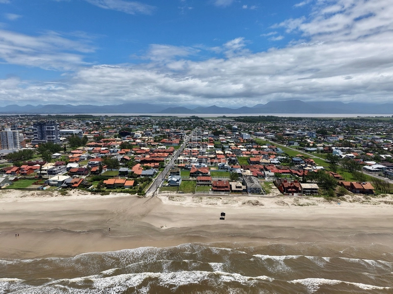DUPLEX JUNTO AO MAR  PÉ NA AREIA: 6ª foto da galeria de imagens do imóvel