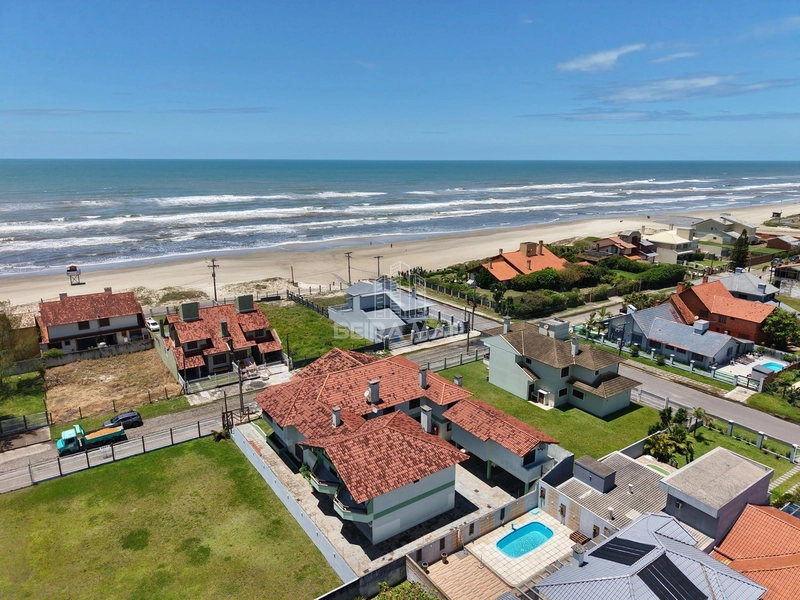 DUPLEX JUNTO AO MAR  PÉ NA AREIA: 5ª foto da galeria de imagens do imóvel