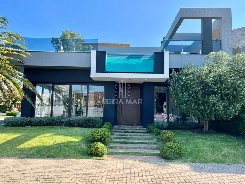 Sobrado de Alto Padrão