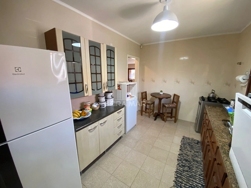 Casa Térrea com Forro laje: 13ª foto da galeria de imagens do imóvel