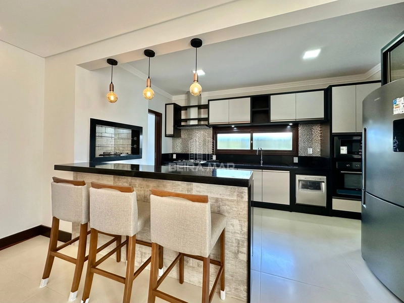 CASA DE ALTO PADRÃO À VENDA EM ATLÂNTIDA: 7ª foto da galeria de imagens do imóvel