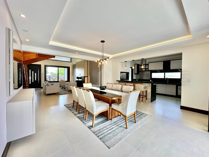 CASA DE ALTO PADRÃO À VENDA EM ATLÂNTIDA: 8ª foto da galeria de imagens do imóvel