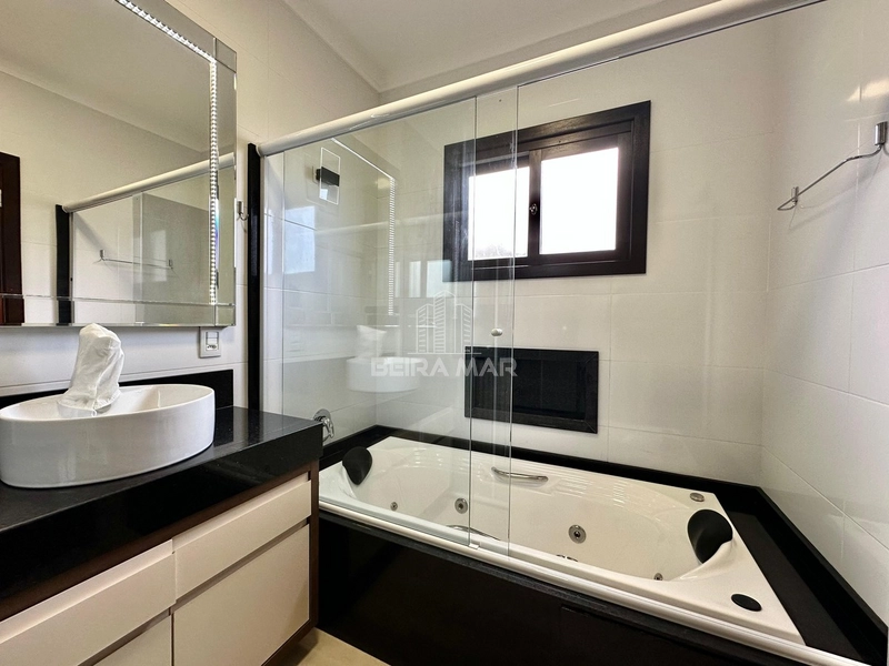 CASA DE ALTO PADRÃO À VENDA EM ATLÂNTIDA: 18ª foto da galeria de imagens do imóvel