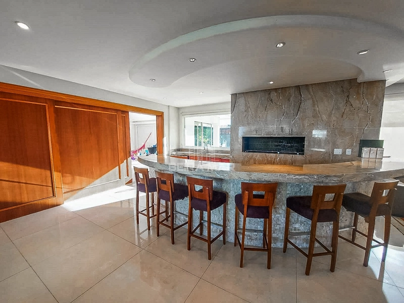 Mansão em Atlântida: 26ª foto da galeria de imagens do imóvel