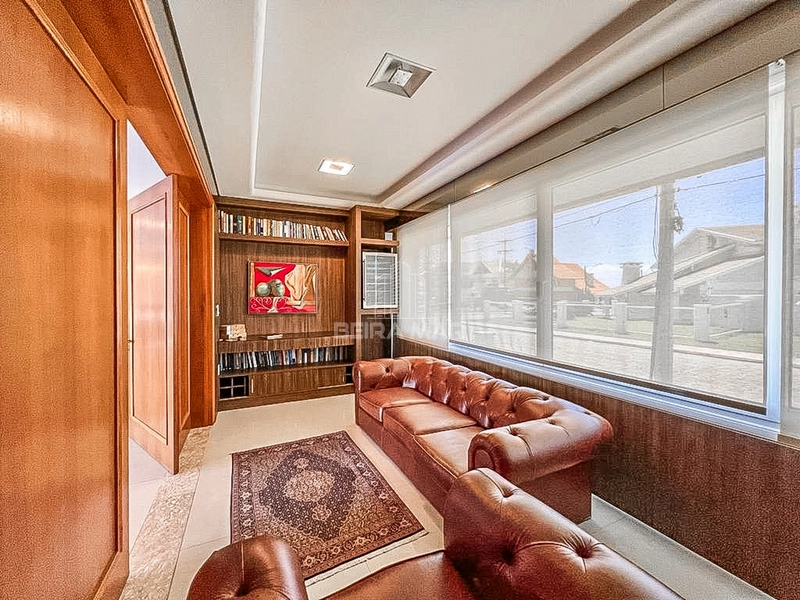 Mansão em Atlântida: 28ª foto da galeria de imagens do imóvel