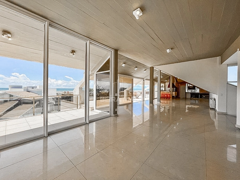 Mansão em Atlântida: 43ª foto da galeria de imagens do imóvel