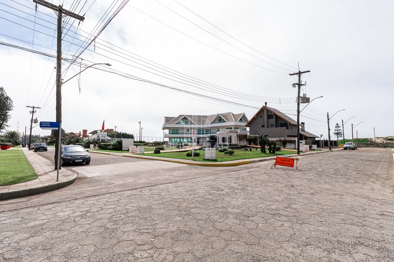 Mansão em Atlântida: 23ª foto da galeria de imagens do imóvel