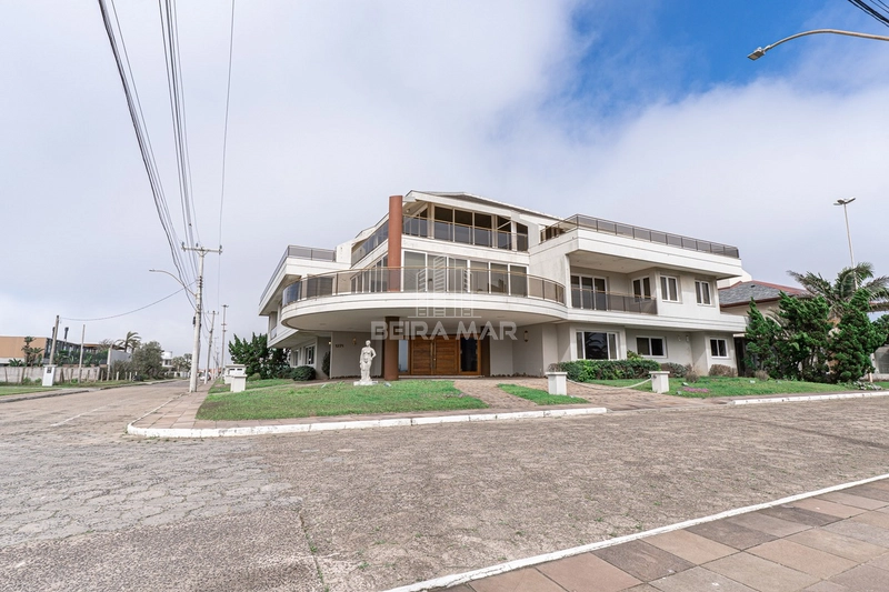 Mansão em Atlântida: 39ª foto da galeria de imagens do imóvel