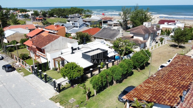 Casa Térrea à 2 quadras do Mar: 3ª foto da galeria de imagens do imóvel
