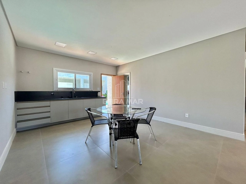 Linda Casa à Venda em Atlântida, Xangri-Lá.: 27ª foto da galeria de imagens do imóvel