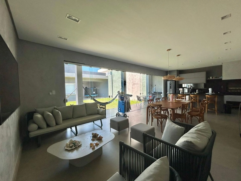 Linda Casa à Venda em Atlântida, Xangri-Lá.: 7ª foto da galeria de imagens do imóvel