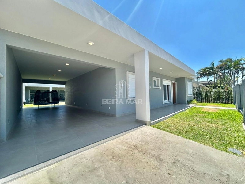 Linda Casa à Venda em Atlântida, Xangri-Lá.: 17ª foto da galeria de imagens do imóvel