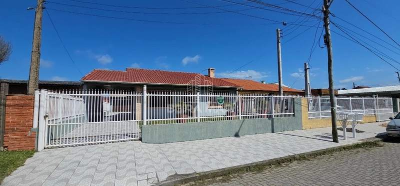 CASA 4 DORM: 1ª foto da galeria de imagens do imóvel