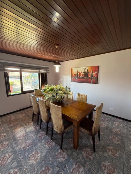 CASA 4 DORM: 5ª foto da galeria de imagens do imóvel