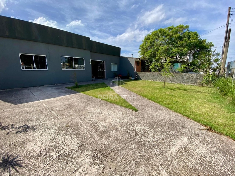 CASA COM 3DORM EM XANGRI-LÁ: 1ª foto da galeria de imagens do imóvel