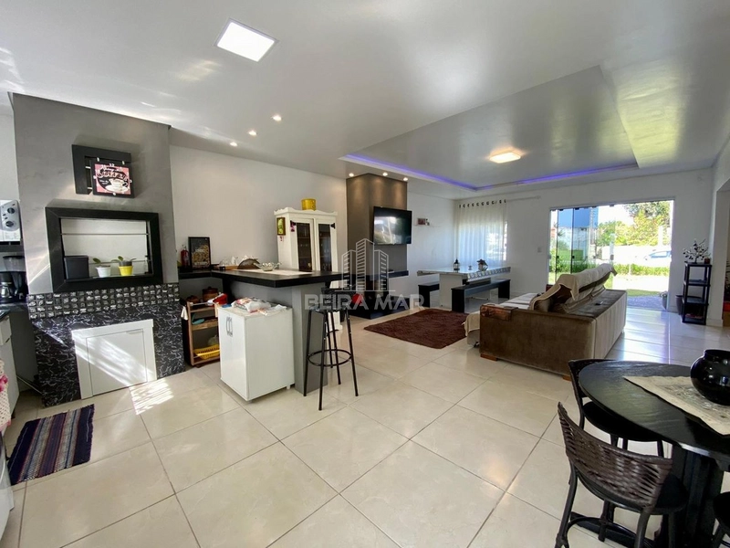 CASA COM 3DORM EM XANGRI-LÁ: 9ª foto da galeria de imagens do imóvel